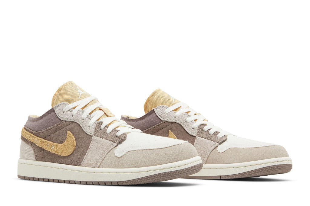 Air Jordan 1 Low SE Craft Taupe Haze Sneakers - DN1635-200