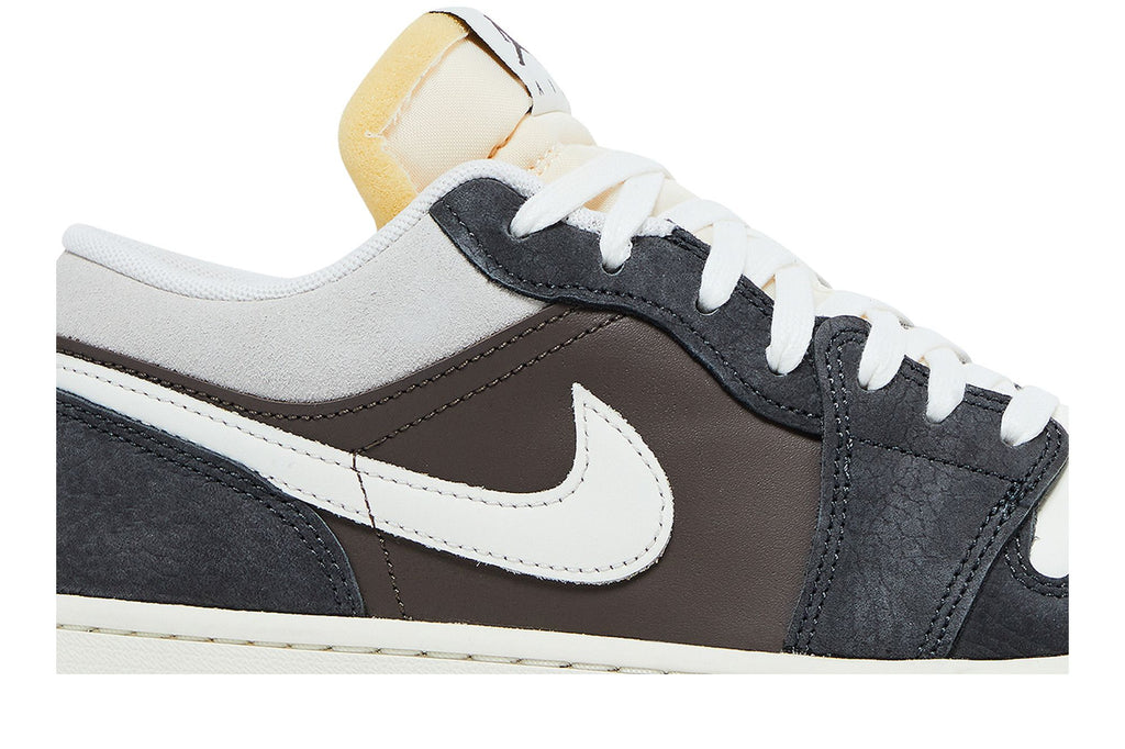 Jordan 1 Low SNKRS Day Korea Magpie (2023) - White/Grey-Gum - FD0399-004