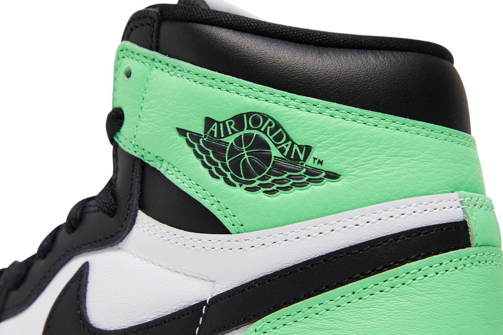 Jordan 1 Retro High OG Green Glow Trainers - White/Black/Green Glow - DZ5485-130