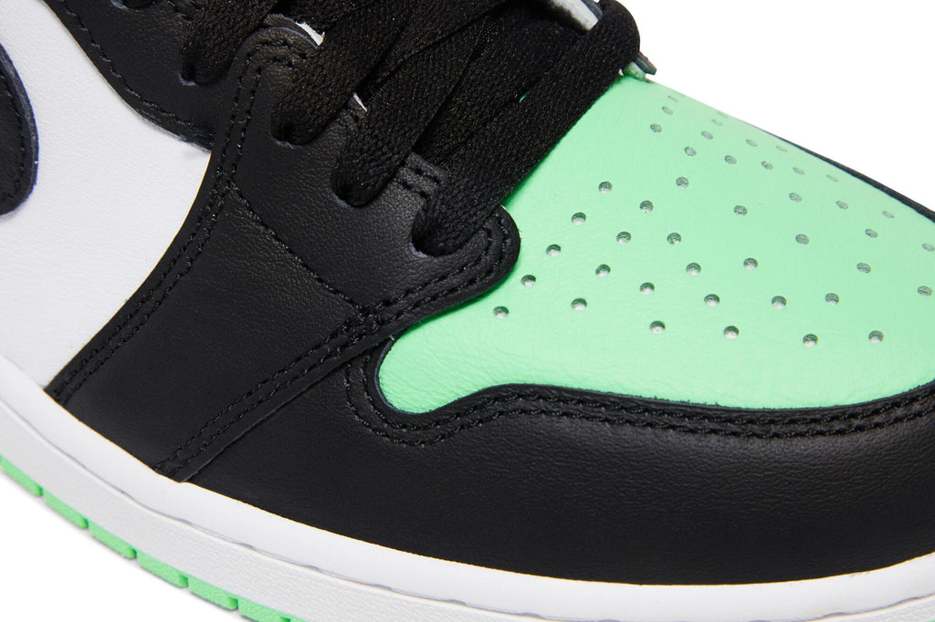 Jordan 1 Retro High OG Green Glow Trainers - White/Black/Green Glow - DZ5485-130