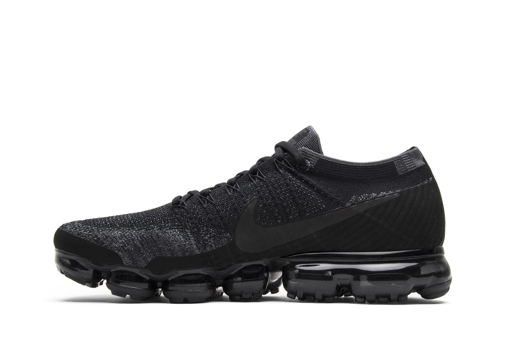 Nike Air VaporMax Triple Black Sneakers – 899473-003