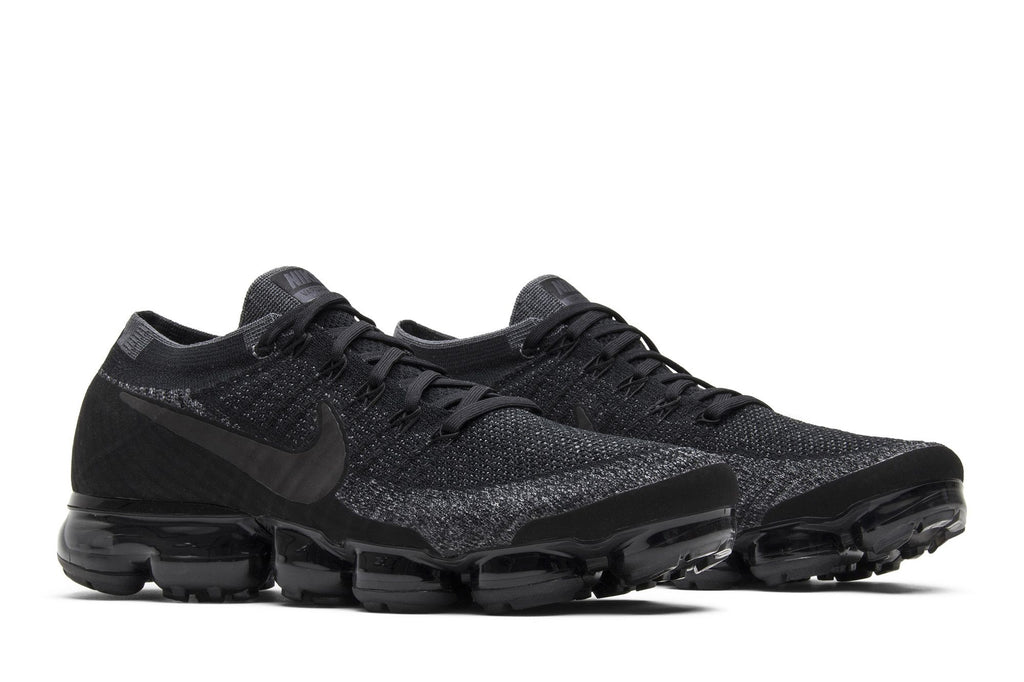 Nike Air VaporMax Triple Black Sneakers – 899473-003