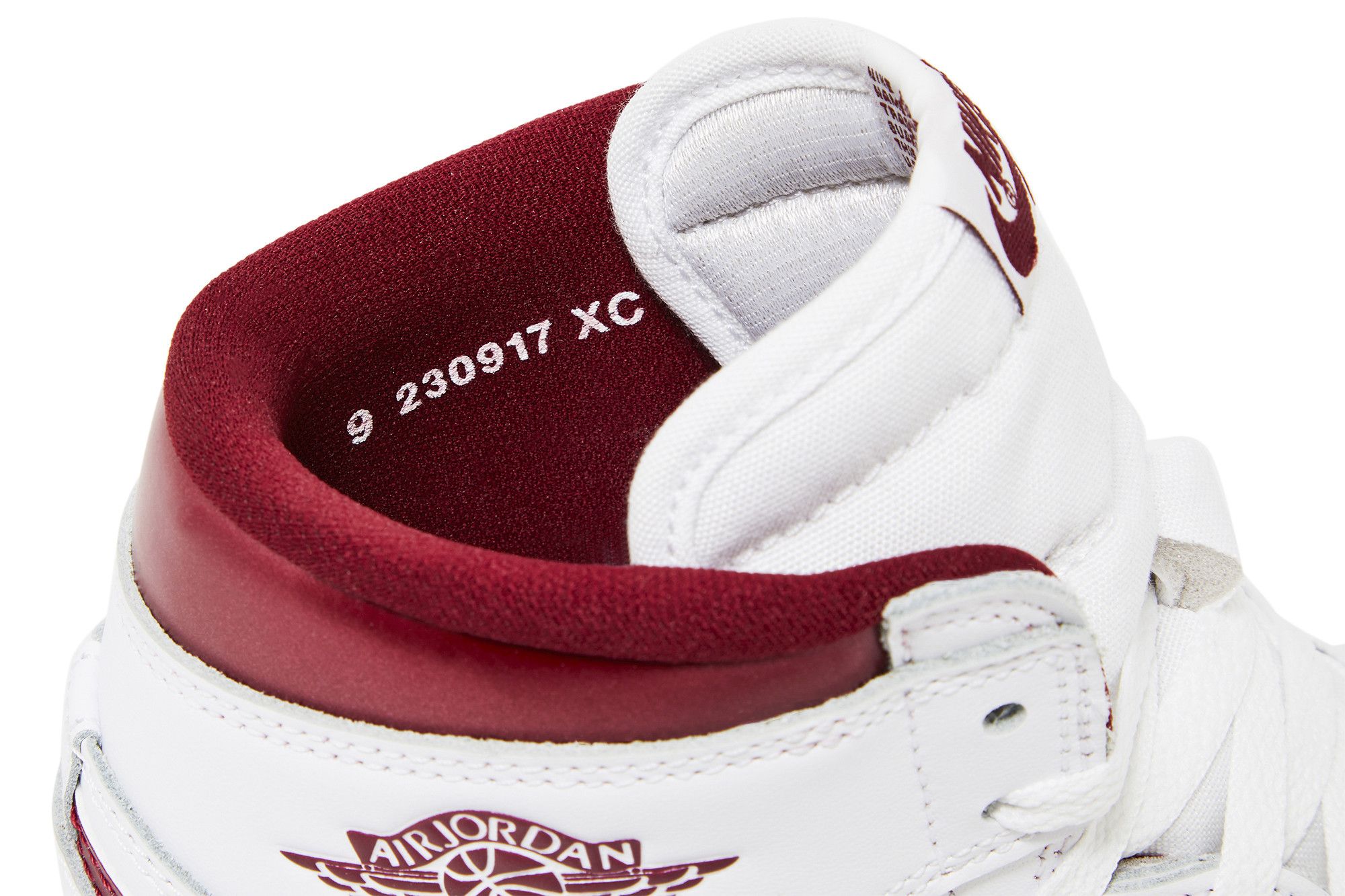 Air Jordan 1 Retro High '85 OG 'Metallic Burgundy' BQ4422-161