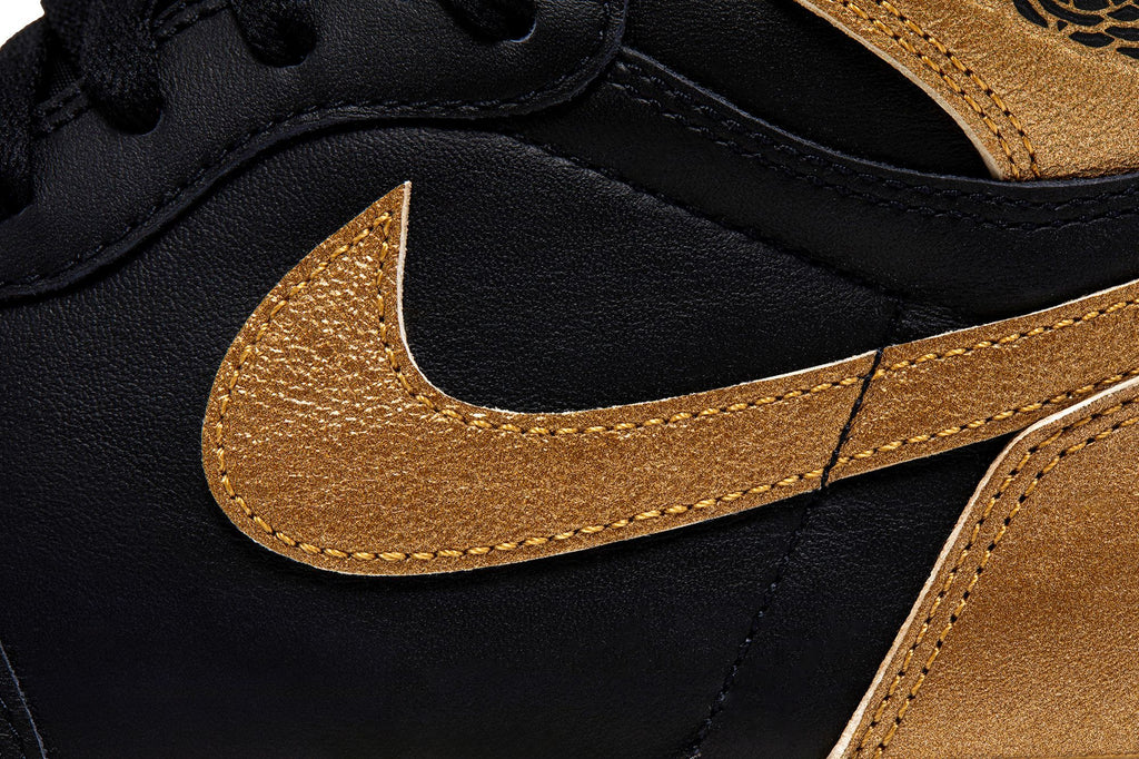 Air Jordan 1 Retro High OG Black Metallic Gold DZ5485-071