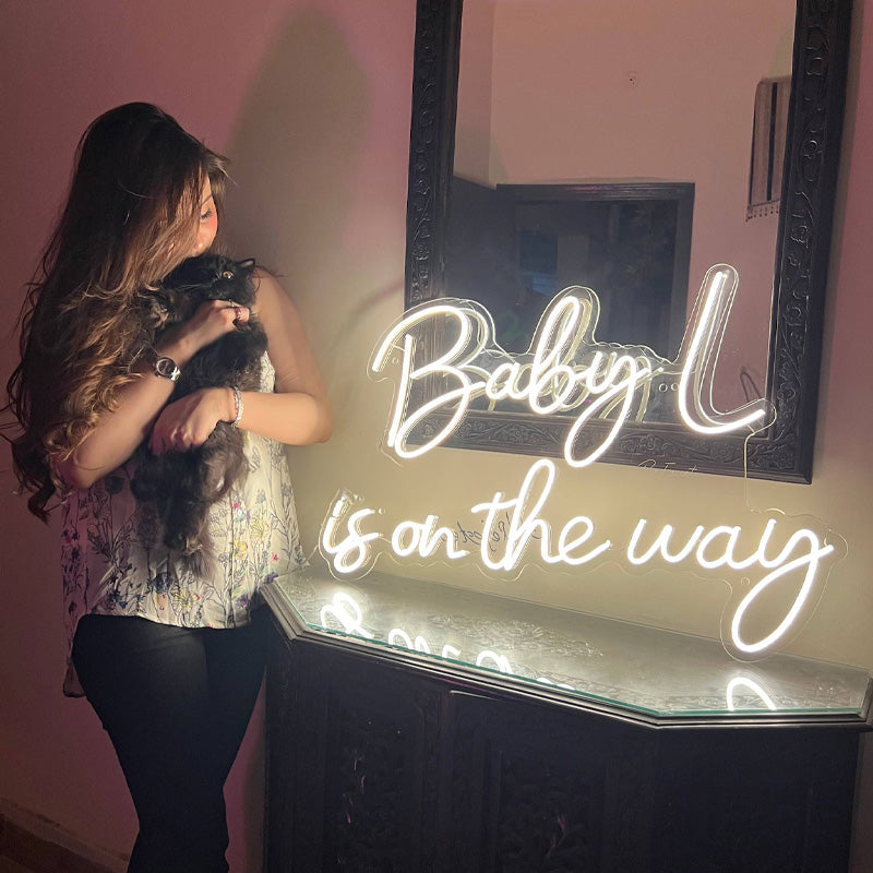 “Baby L on the Way” Neon Sign – Custom Baby Shower LED Neon Script Light for Pregnancy Announcement