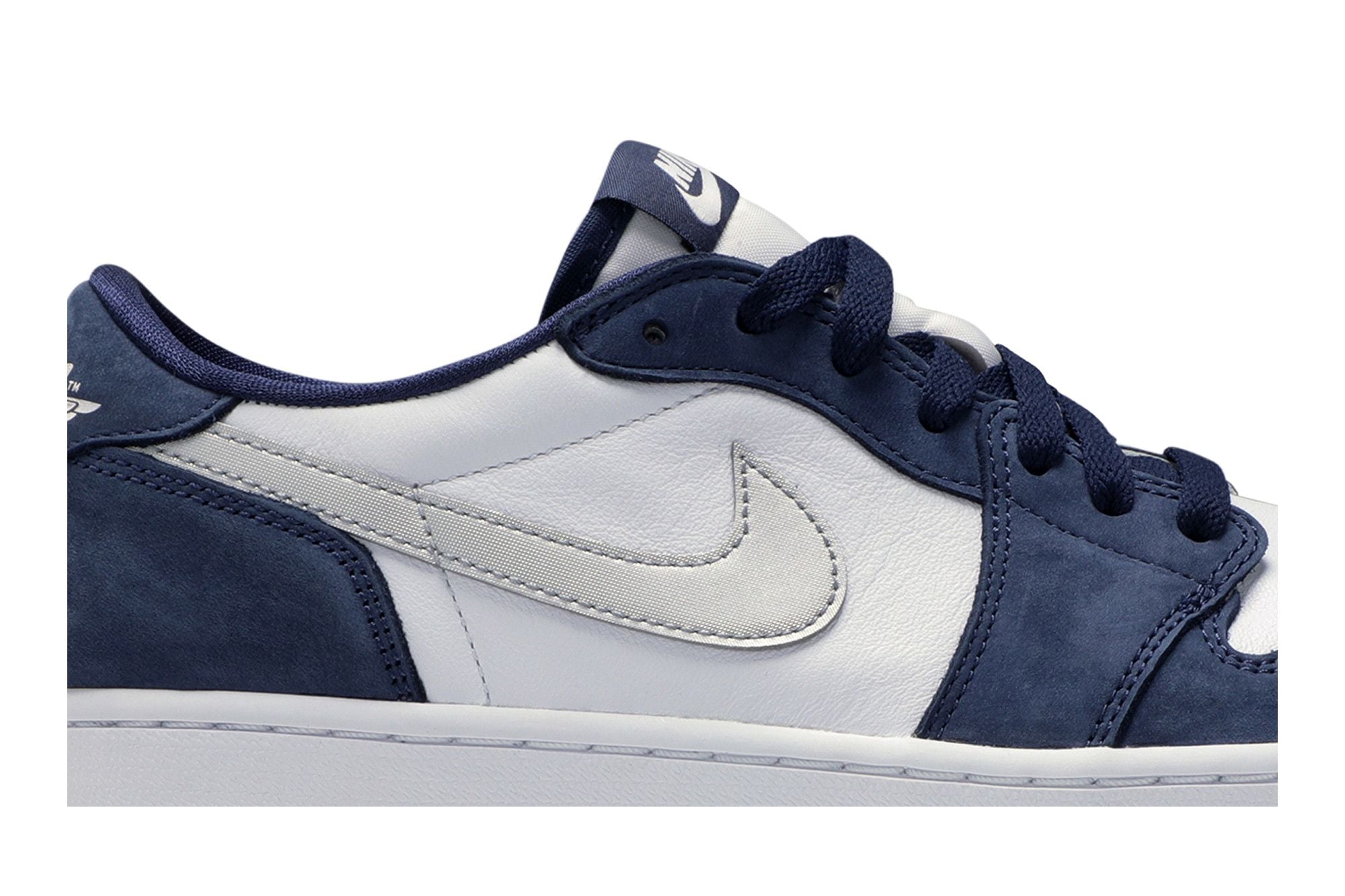 Jordan 1 Low SB Midnight Navy - CJ7891-400