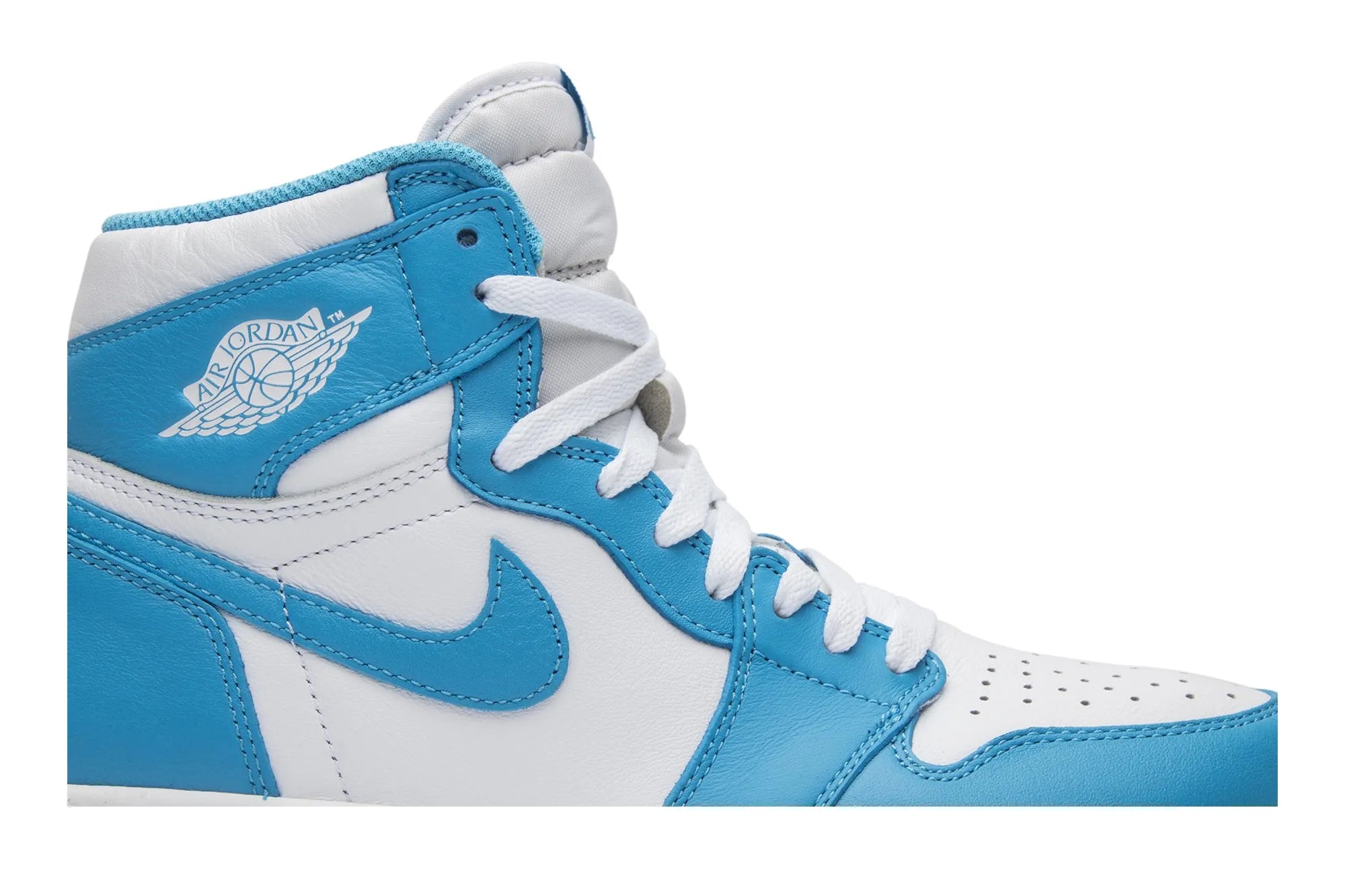 Air Jordan 1 Retro High OG 'UNC' 555088-117