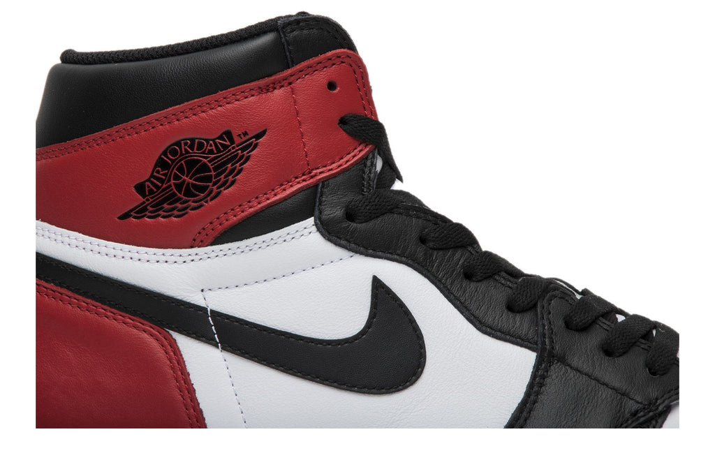Air Jordan 1 Retro High OG Black Toe (2016 edition) 555088-125