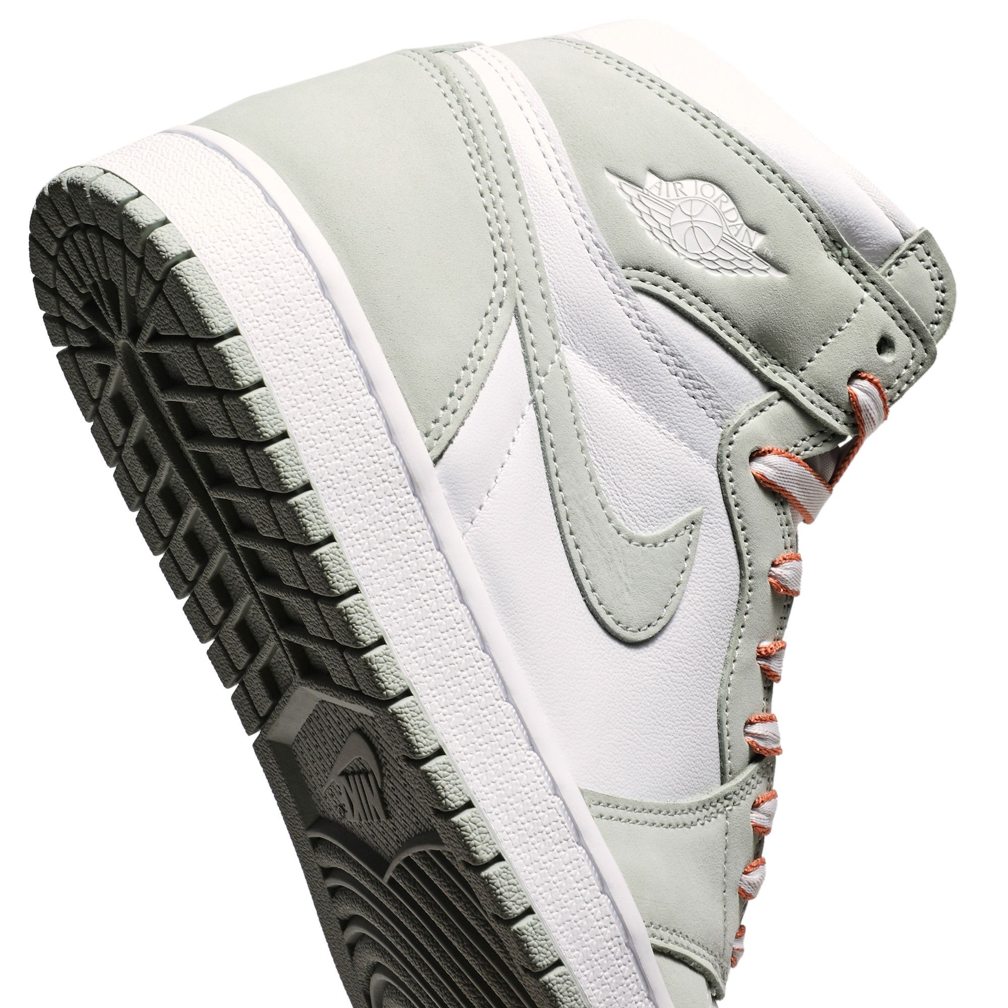 Air Jordan 1 Retro High OG Seafoam (Women Exclusive) CD0461-002
