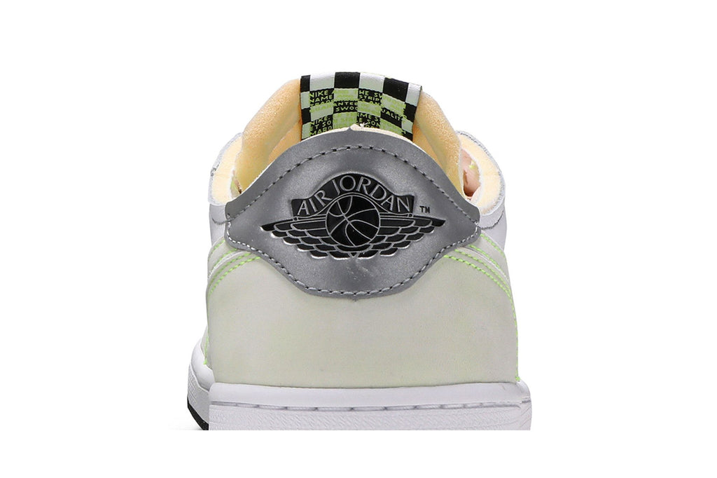 Air Jordan 1 Low OG Ghost Green DM7837-103