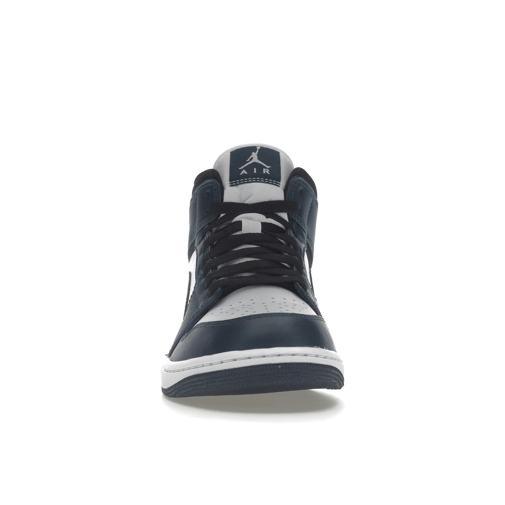 Air Jordan 1 Mid Armory Navy 554724-411