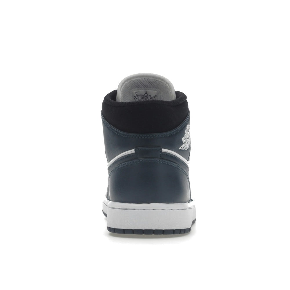 Air Jordan 1 Mid Armory Navy 554724-411