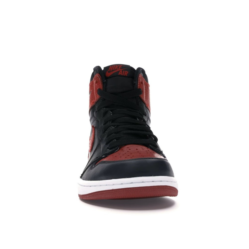 Air Jordan 1 Retro High OG Banned (2016 edition) 555088-001