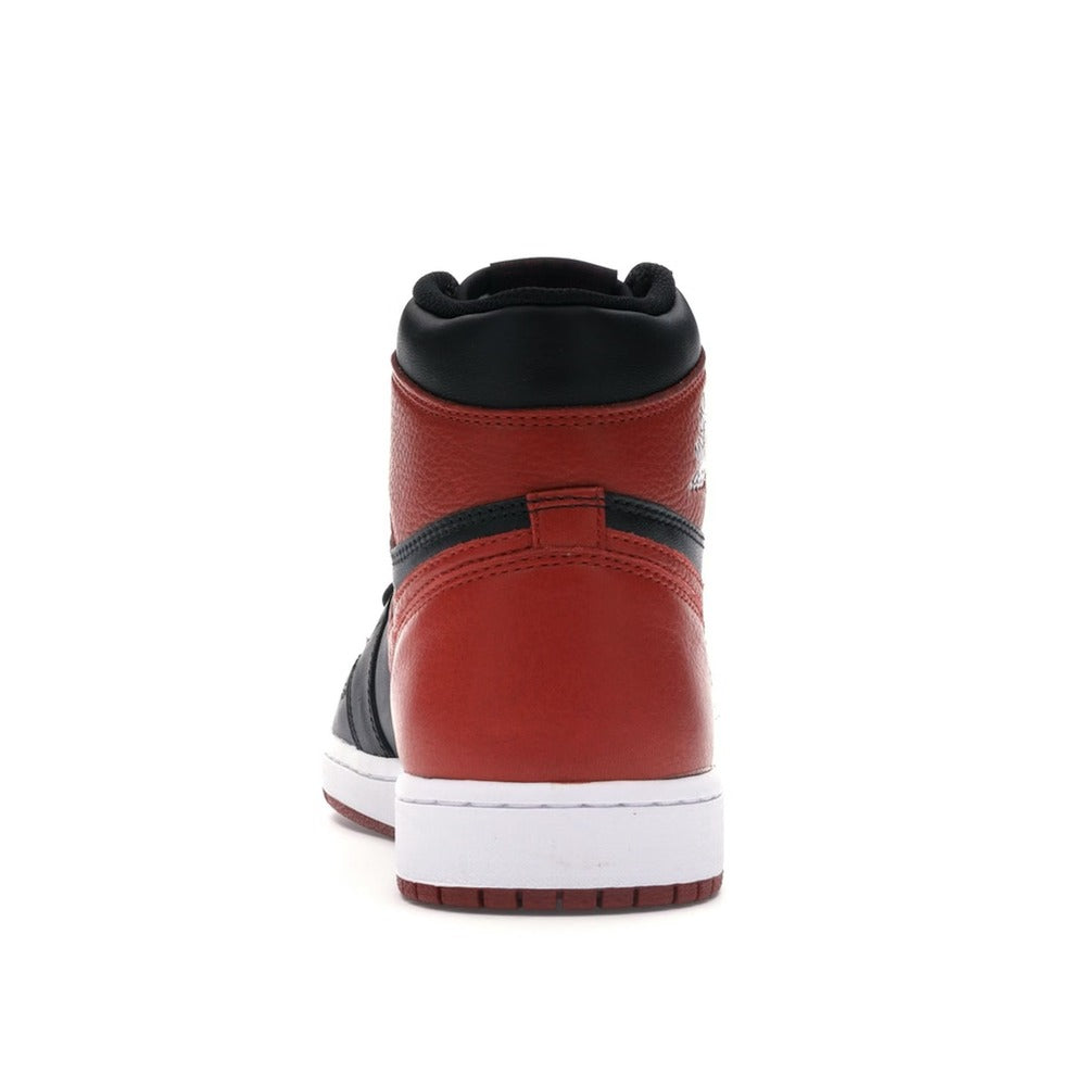 Air Jordan 1 Retro High OG Banned (2016 edition) 555088-001