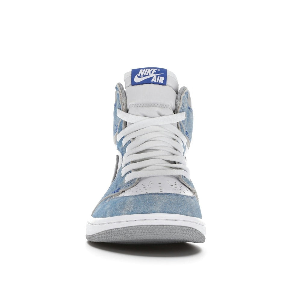 Air Jordan 1 Retro High OG Hyper Royal 555088-402