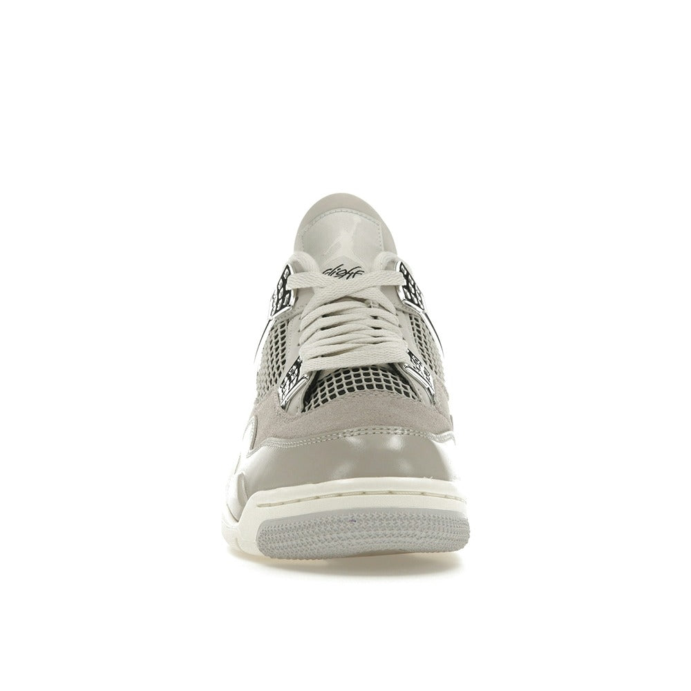 Air Jordan 4 Retro Frozen Moments (Women Exclusive) AQ9129-001