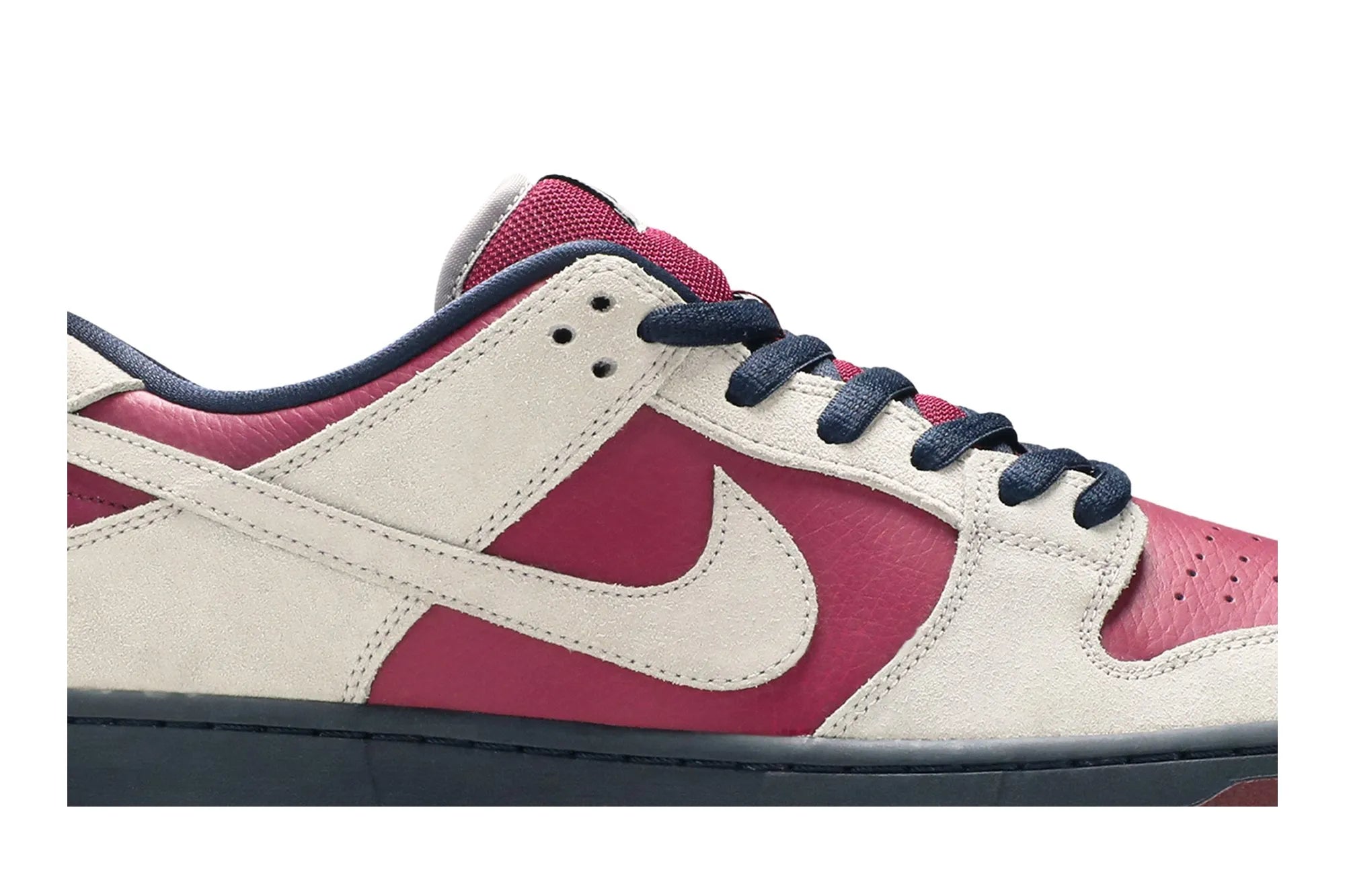 Dunk Low SB 'True Berry' BQ6817-001