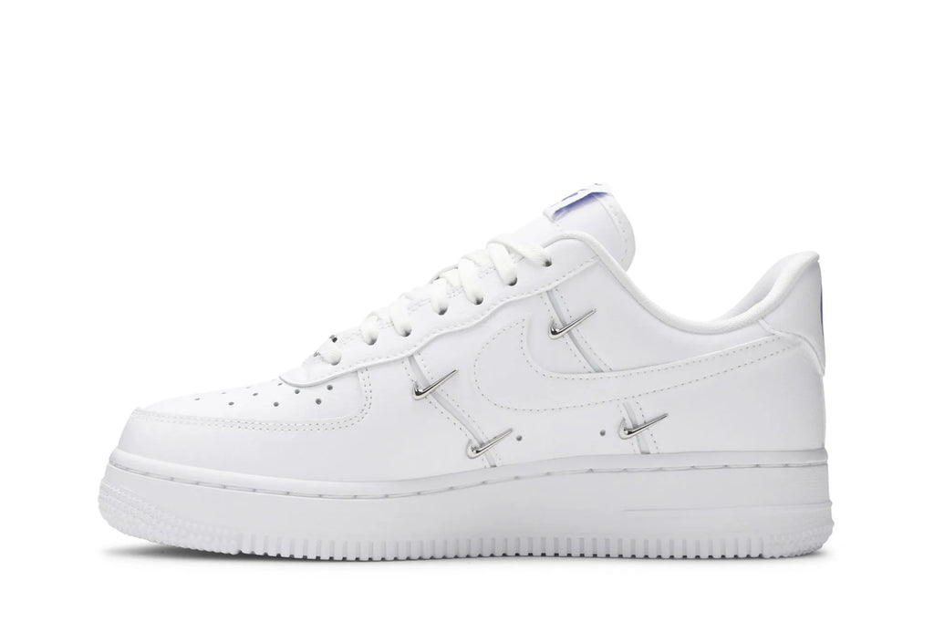 Wmns Air Force 1 '07 LX Sisterhood White/Silver CT1990-100
