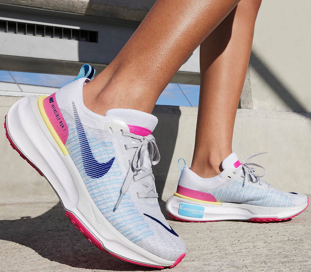 Wmns ZoomX Invincible 3 Photon Dust Royal Pink DR2660-105