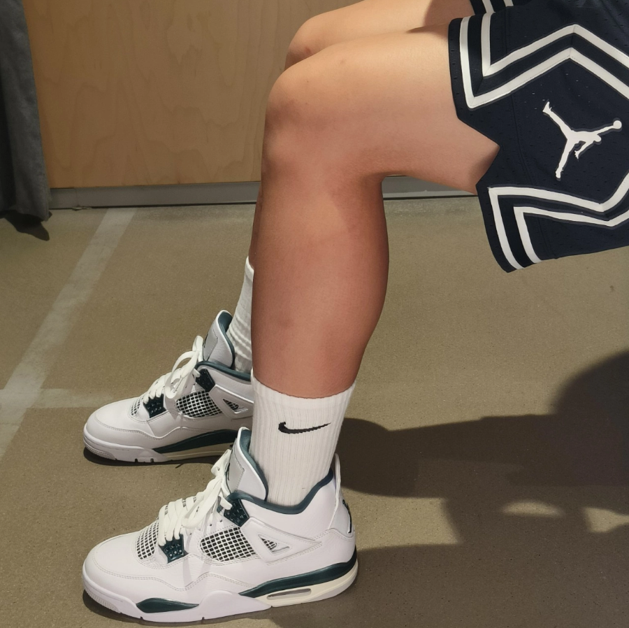Air Jordan 4 Retro 'Oxidized Green' FQ8138-103