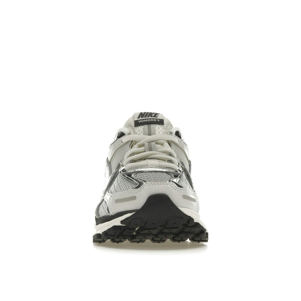 Nike Air Zoom Vomero 5 Photon Dust Metallic Silver (Women Exclusive) FD0884-025