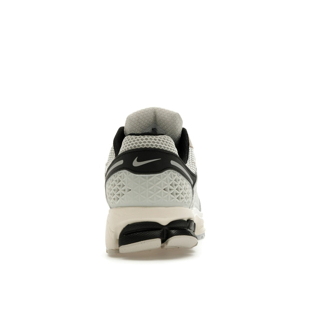 Nike Air Zoom Vomero 5 Supersonic FN7649-110