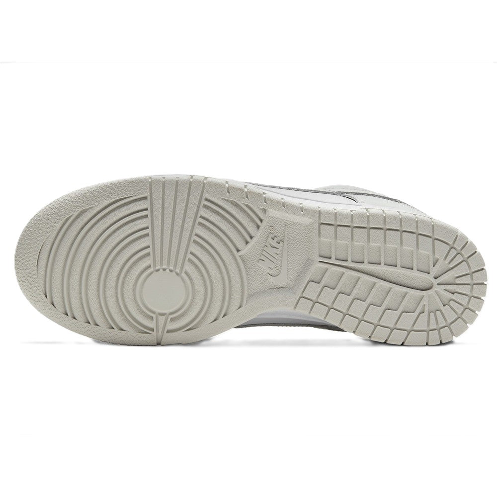 Nike Dunk Low Photon Dust (Women Exclusive) DD1503-103
