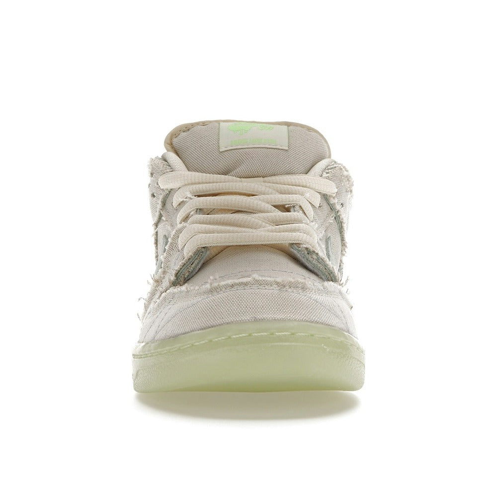 Nike Dunk Low SB Mummy DM0774-111