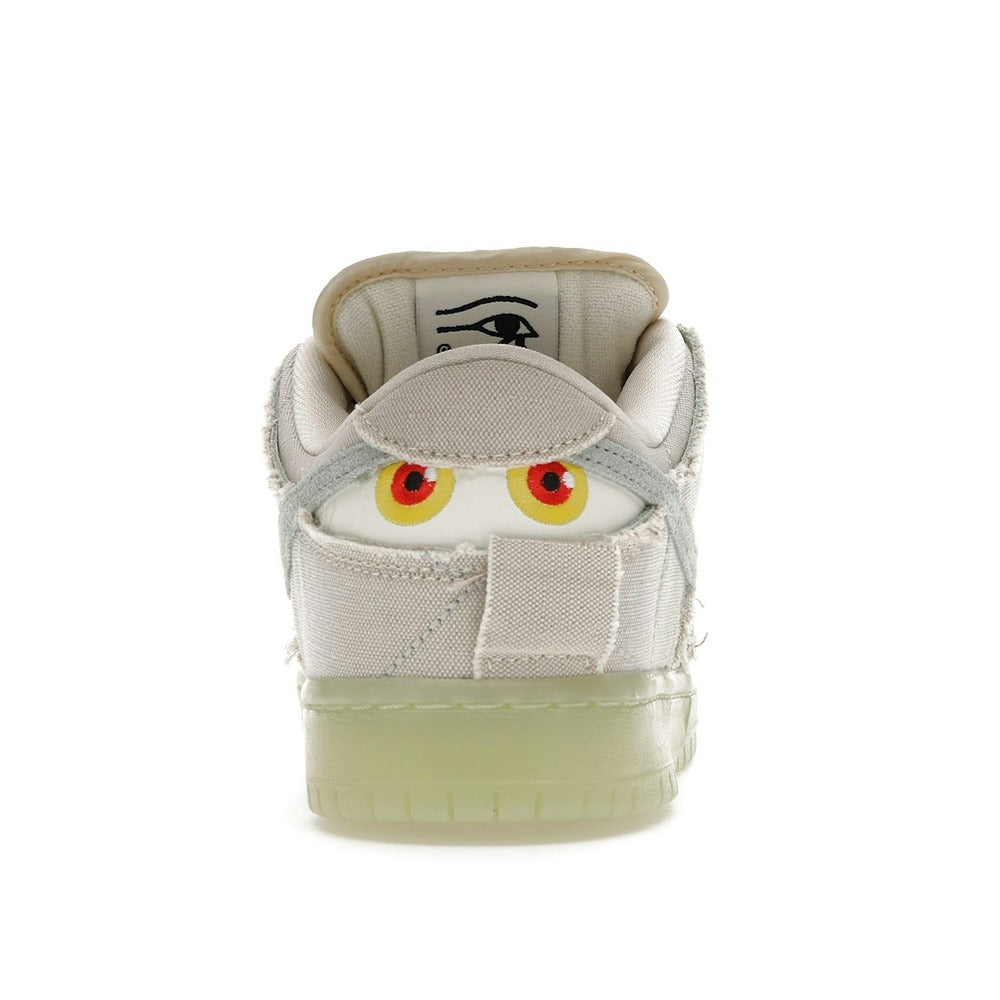 Nike Dunk Low SB Mummy DM0774-111