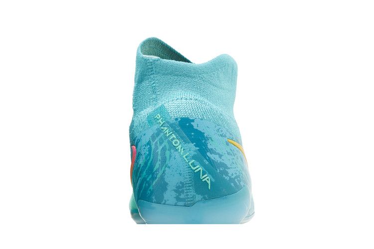 Phantom Luna 2 Elite LV8 FG Vortex Pack FJ2571-300