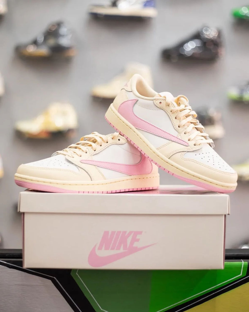 Jordan 1 Retro Low OG SP Travis Scott Shy Pink (PS) IQ7605-100