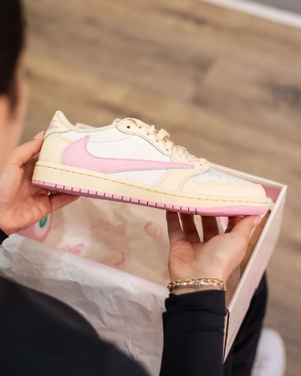 Jordan 1 Retro Low OG SP Travis Scott Shy Pink (PS) IQ7605-100