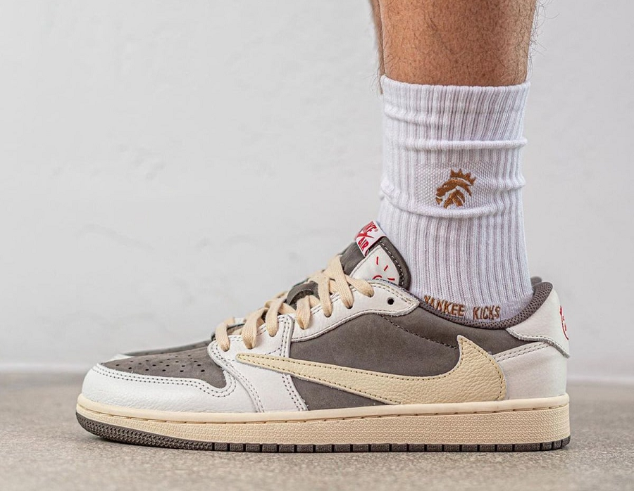 Travis Scott X Air Jordan 1 Low Og 'Reverse Mocha' DM7866-162