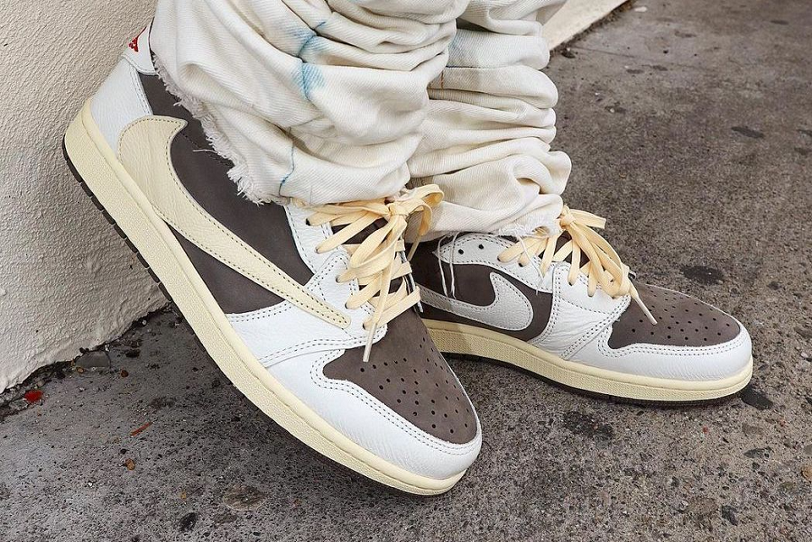 Travis Scott X Air Jordan 1 Low Og 'Reverse Mocha' DM7866-162