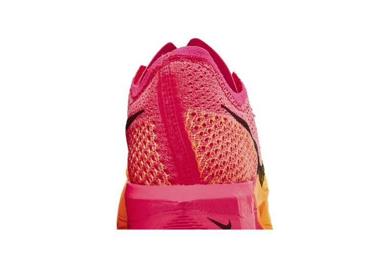 Wmns ZoomX VaporFly Next% 3 Hyper Pink DV4130-600